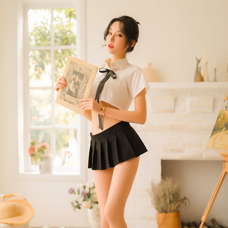清纯学院风露脐百褶裙摆学生制服(均码/加大码)G389