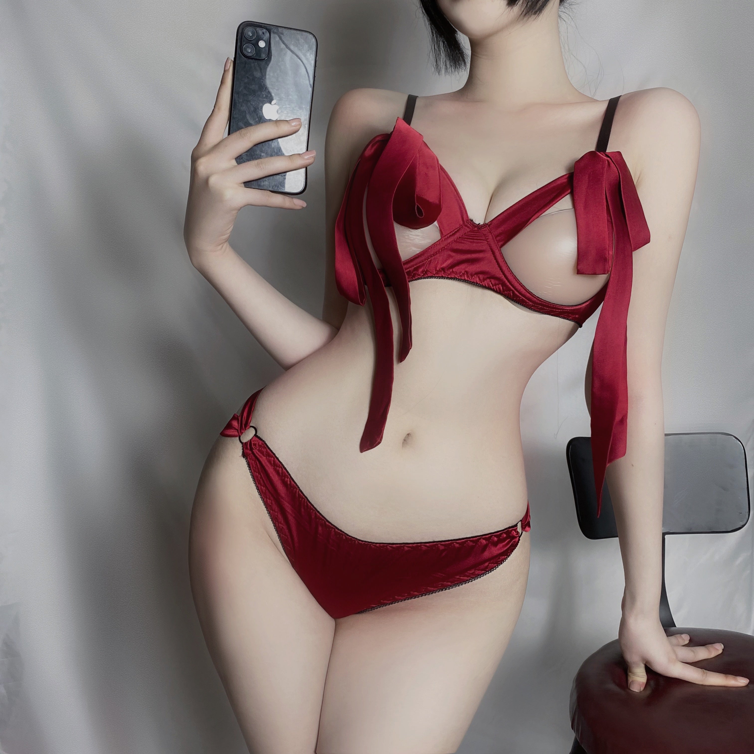 红色性感三点绑带式露乳分体文胸+内裤套装 M7-1629